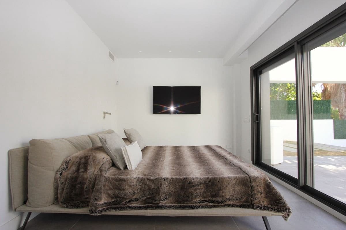 5 sypialnia Willa na sprzedaż w Guadalmina z basenem garażem - 2 750 000 € (Ref: 7364881)