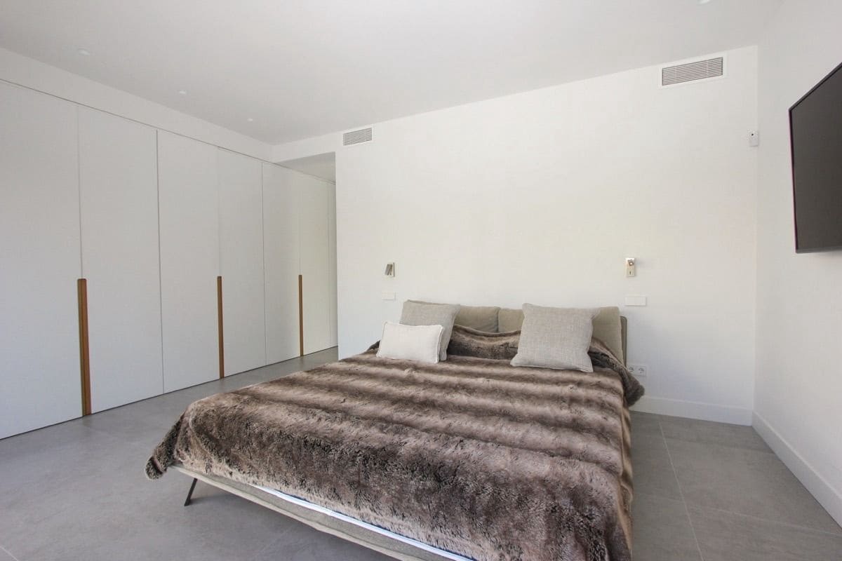 5 sypialnia Willa na sprzedaż w Guadalmina z basenem garażem - 2 750 000 € (Ref: 7364881)