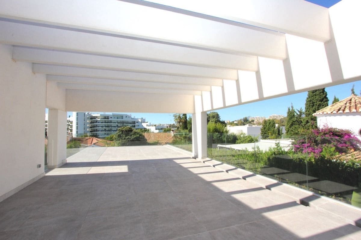 5 sypialnia Willa na sprzedaż w Guadalmina z basenem garażem - 2 750 000 € (Ref: 7364881)