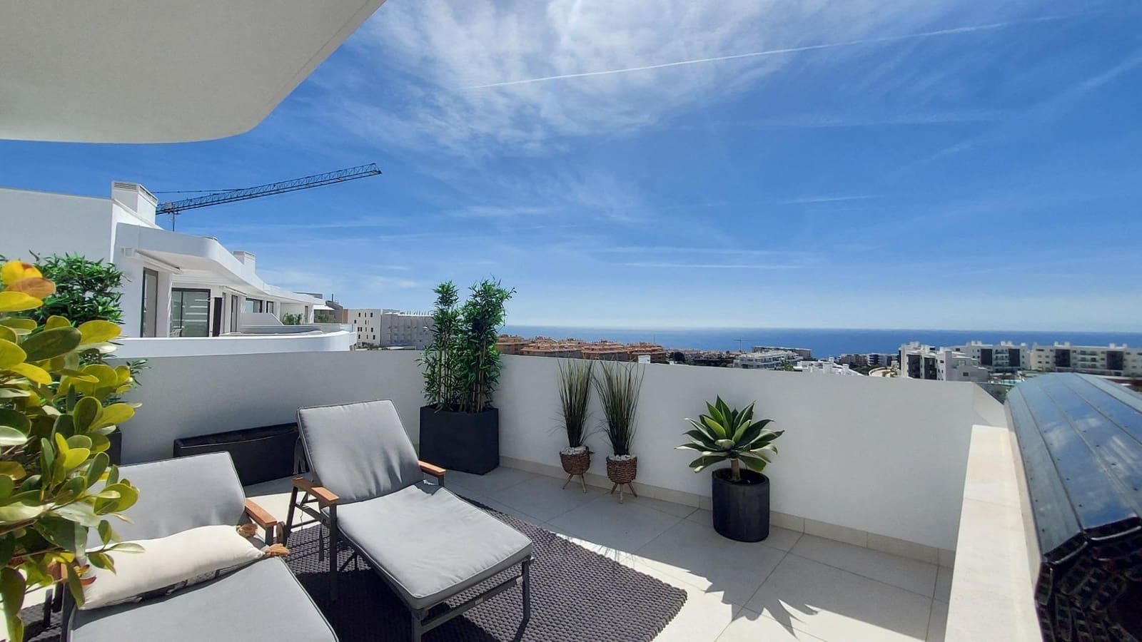 3 makuuhuone Kattohuoneisto myytävänä paikassa Fuengirola mukana uima-altaan 
autotalli - 1 350 000 € (Ref: 7520192)