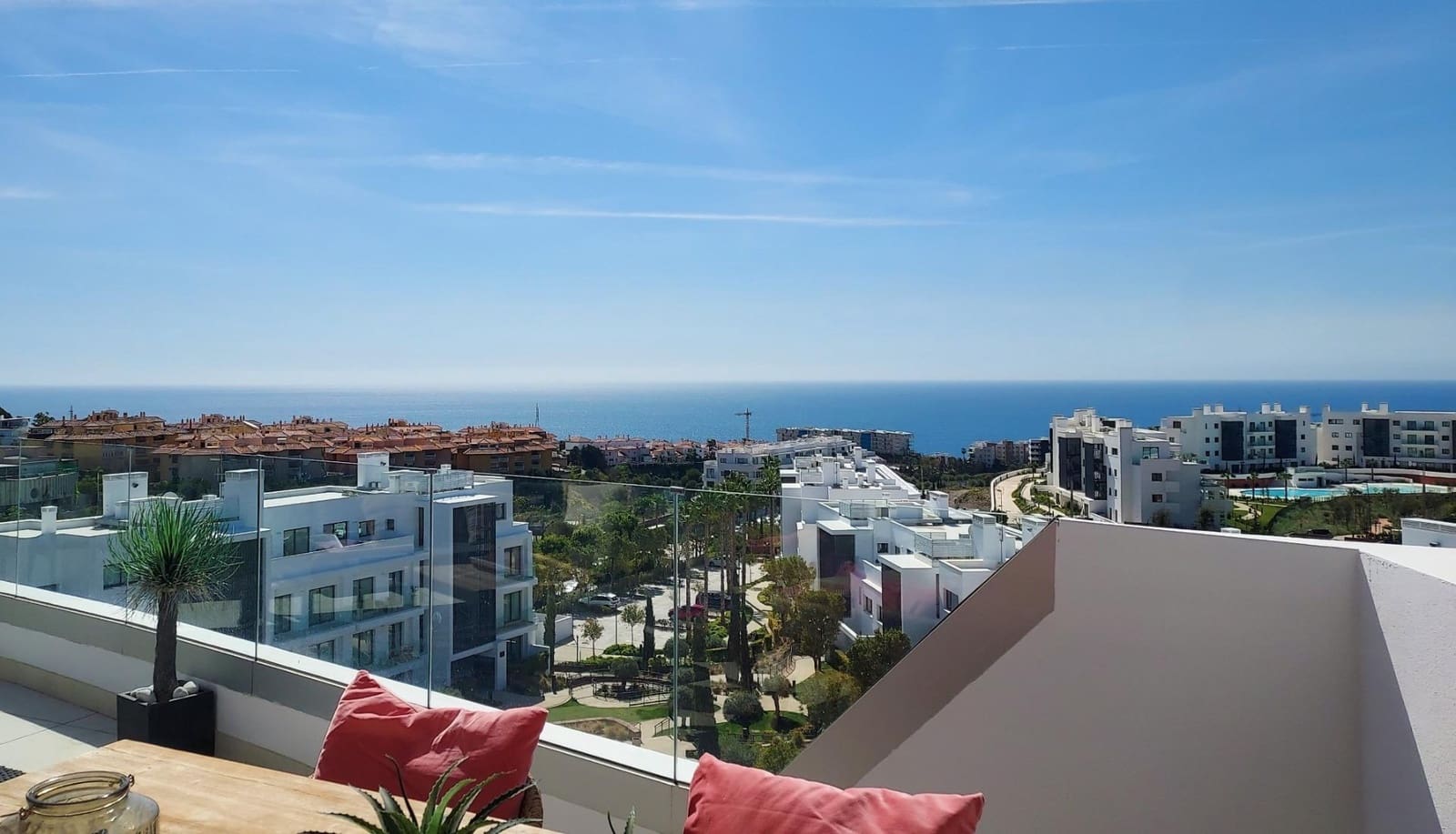 3 makuuhuone Kattohuoneisto myytävänä paikassa Fuengirola mukana uima-altaan 
autotalli - 1 350 000 € (Ref: 7520192)