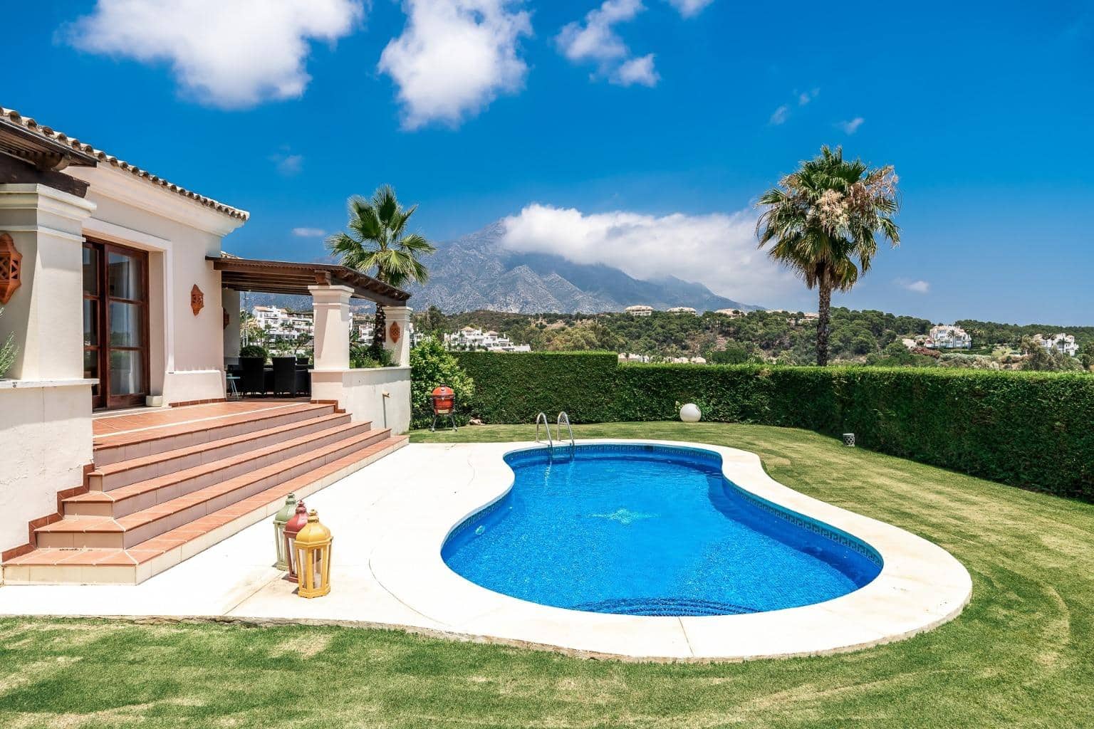 6 Zimmer Villa zu verkaufen in Nueva Andalucia mit Pool Garage - 3.750.000 € (Ref: 7742366)