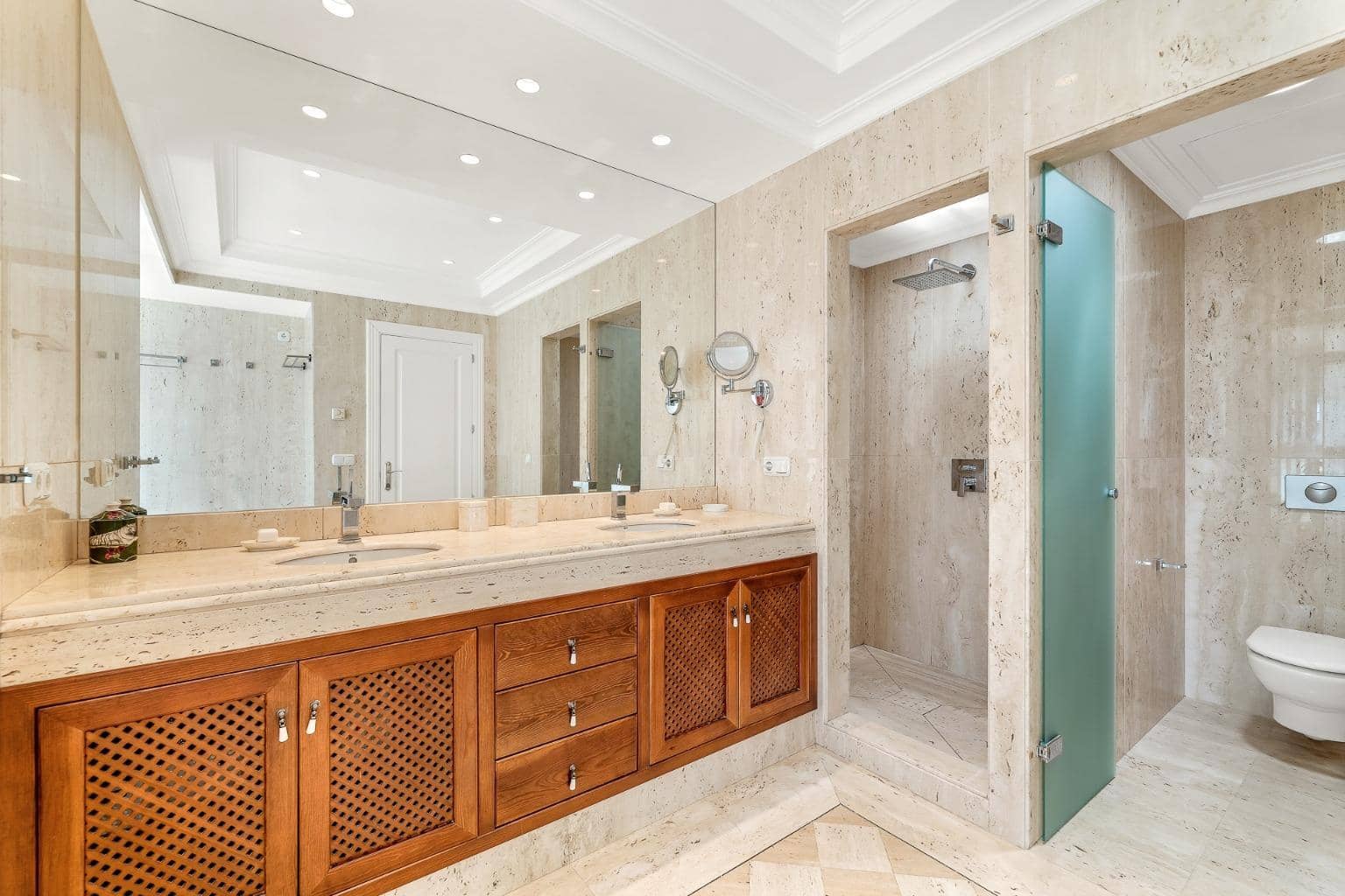 6 Zimmer Villa zu verkaufen in Nueva Andalucia mit Pool Garage - 3.750.000 € (Ref: 7742366)