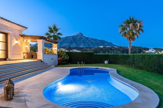 6 Zimmer Villa zu verkaufen in Nueva Andalucia, Marbella mit Pool Garage - 3.750.000 € (Ref: 7742366)