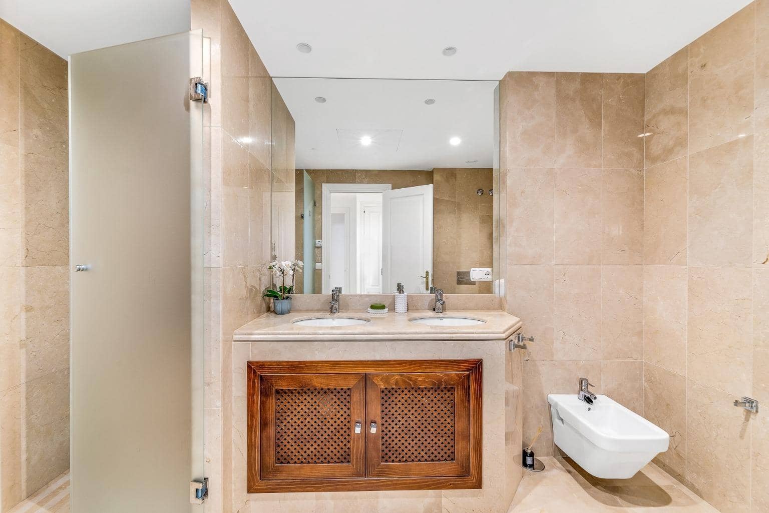 6 Zimmer Villa zu verkaufen in Nueva Andalucia mit Pool Garage - 3.750.000 € (Ref: 7742366)