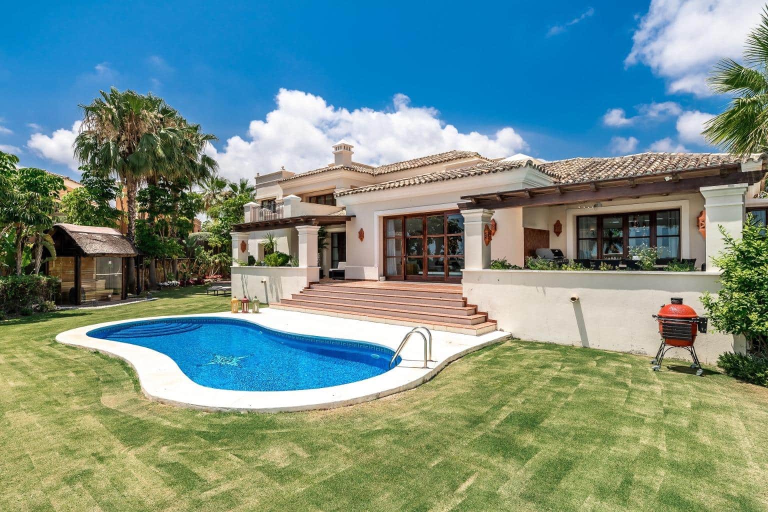 6 Zimmer Villa zu verkaufen in Nueva Andalucia mit Pool Garage - 3.750.000 € (Ref: 7742366)