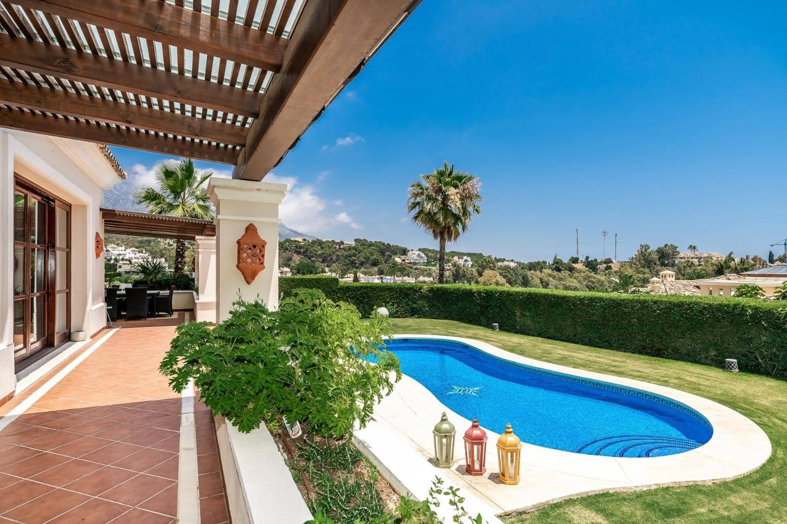 6 Zimmer Villa zu verkaufen in Nueva Andalucia mit Pool Garage - 3.750.000 € (Ref: 7742366)