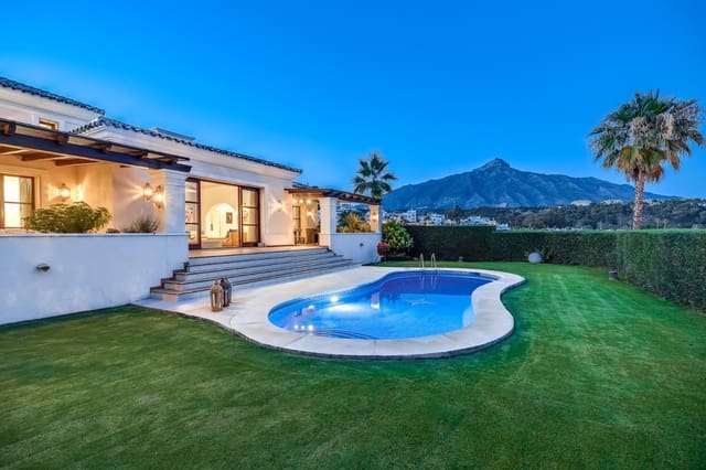 6 Zimmer Villa zu verkaufen in Nueva Andalucia, Marbella mit Pool Garage - 3.750.000 € (Ref: 7742366)