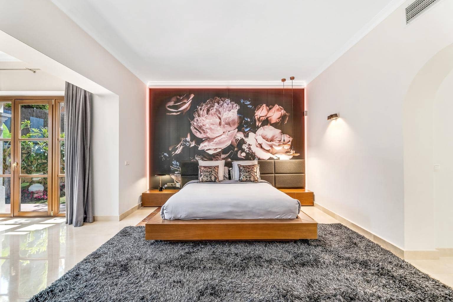 6 Zimmer Villa zu verkaufen in Nueva Andalucia mit Pool Garage - 3.750.000 € (Ref: 7742366)