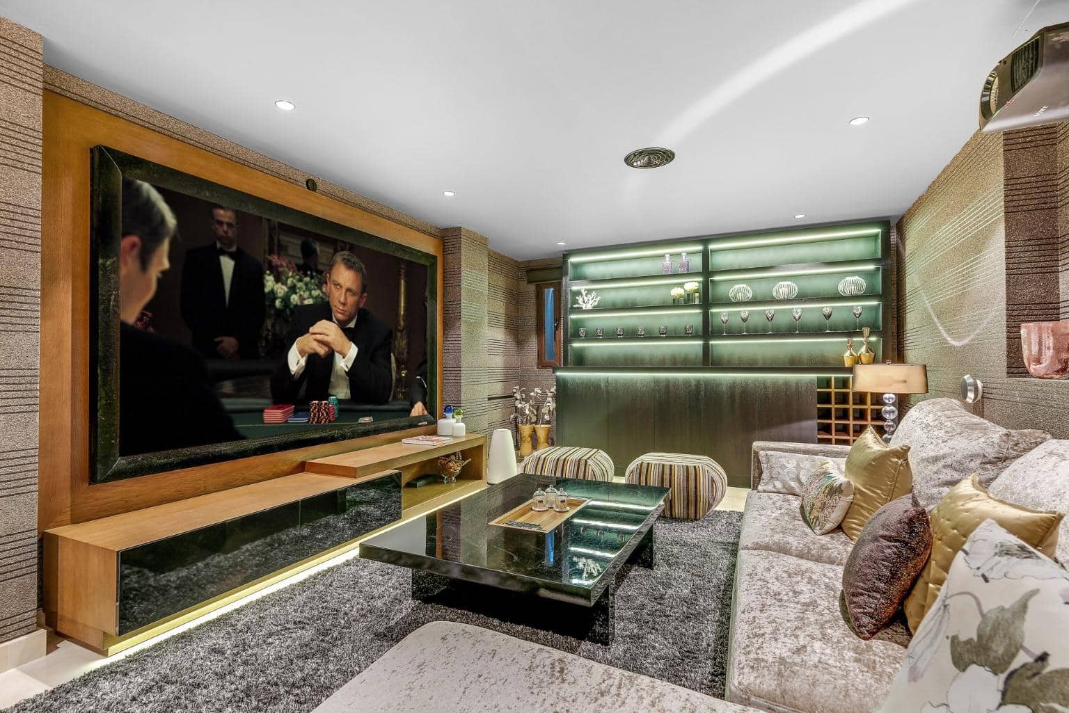 6 Zimmer Villa zu verkaufen in Nueva Andalucia mit Pool Garage - 3.750.000 € (Ref: 7742366)