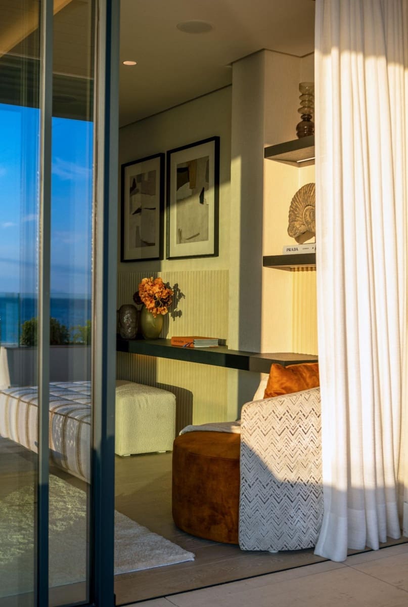 2 bedroom Apartment for sale in Estepona with pool garage - € 2,310,000 (Ref: 8114913)