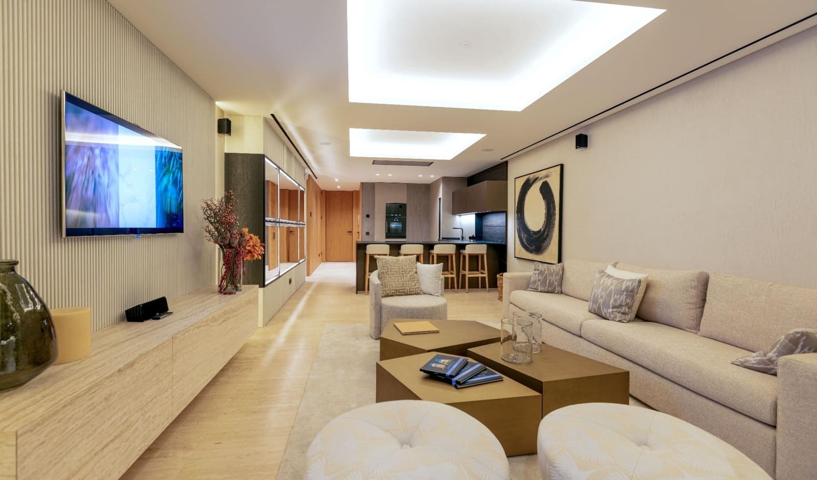 2 bedroom Apartment for sale in Estepona with pool garage - € 2,310,000 (Ref: 8114913)