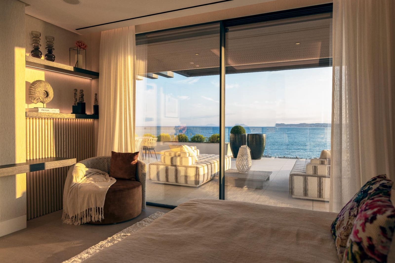 2 bedroom Apartment for sale in Estepona with pool garage - € 2,310,000 (Ref: 8114913)