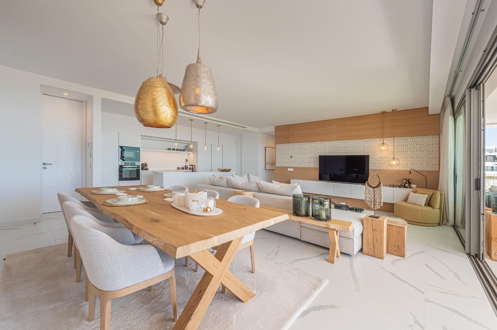 3 bedroom Apartment for sale in Benahavis with pool garage - € 1,675,000 (Ref: 8119984)