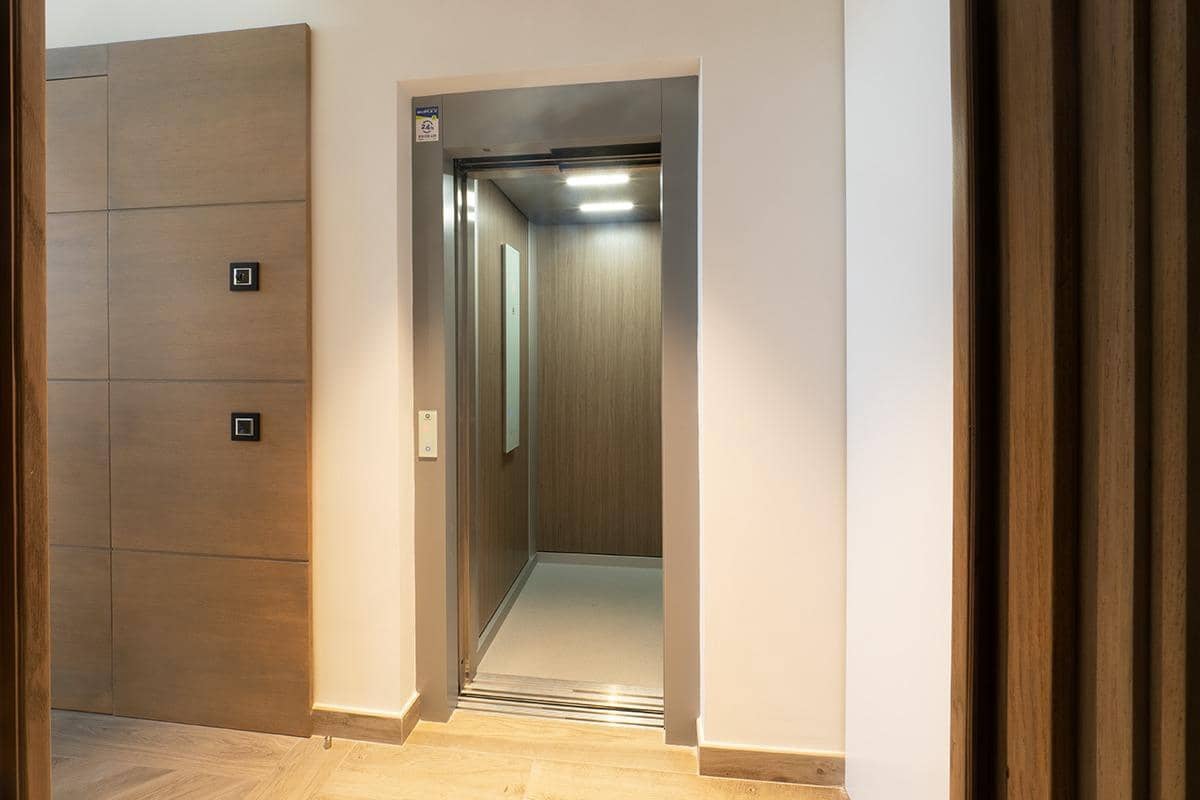 Chalet de 6 habitaciones en Benahavís en venta con piscina garaje - 5.300.000 € (Ref: 8174767)