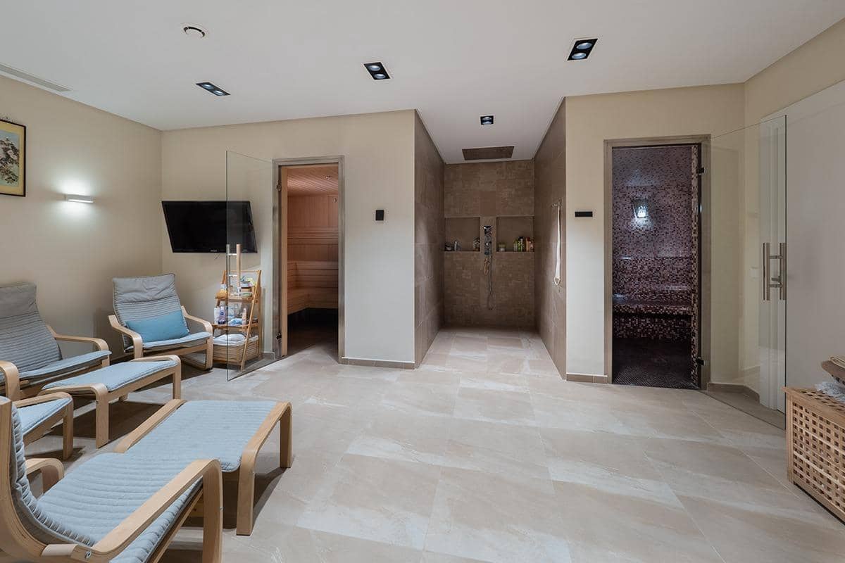 Chalet de 6 habitaciones en Benahavís en venta con piscina garaje - 5.300.000 € (Ref: 8174767)