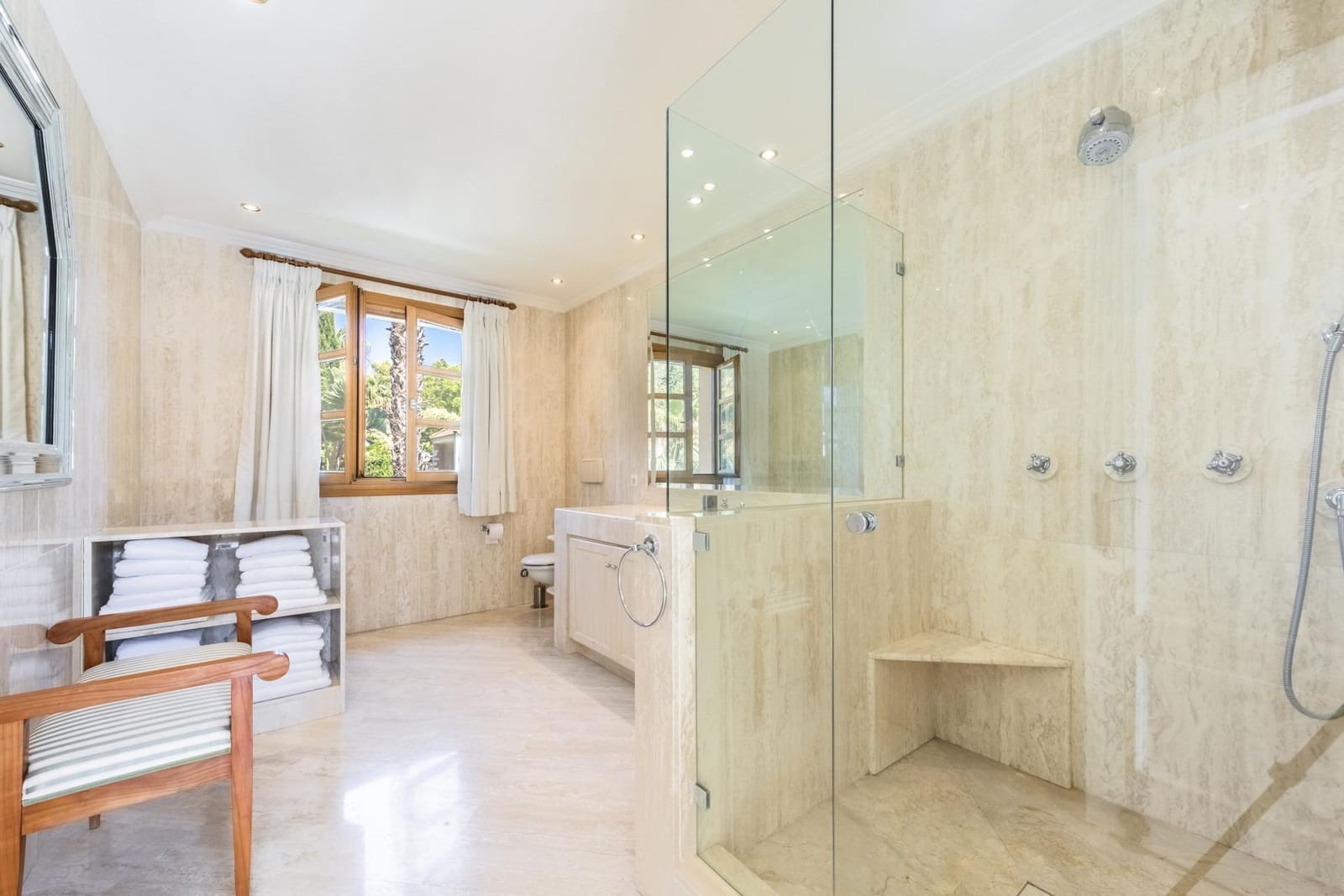 5 sypialnia Willa na sprzedaż w Marbella z basenem garażem - 3 495 000 € (Ref: 8318038)