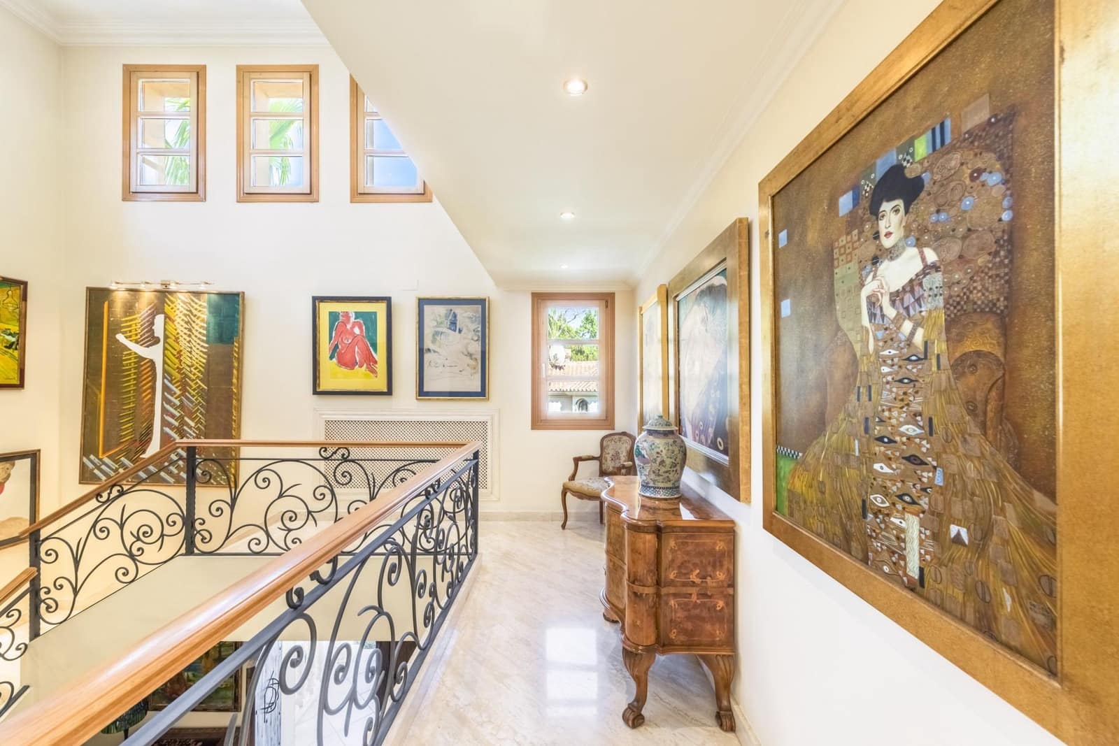 5 sypialnia Willa na sprzedaż w Marbella z basenem garażem - 3 495 000 € (Ref: 8318038)