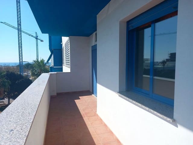 2 soverom Leilighet til salgs i Torre del Mar, Vélez-Málaga med svømmebasseng garasje - € 340 000 (Ref: 8395235)