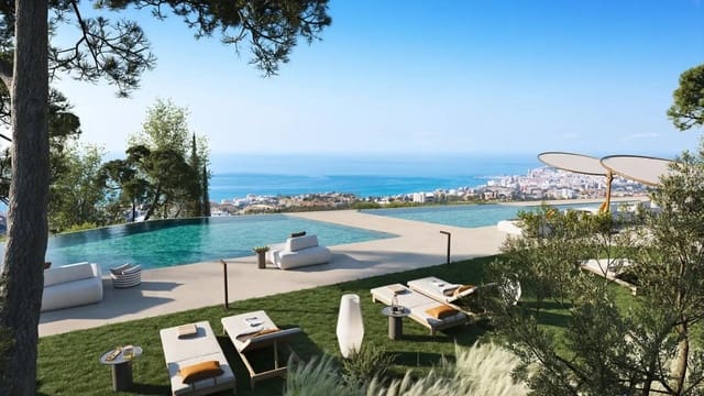 2 soverom Penthouse til salgs i El Higuerón, Fuengirola med svømmebasseng garasje - € 940 000 (Ref: 8415667)