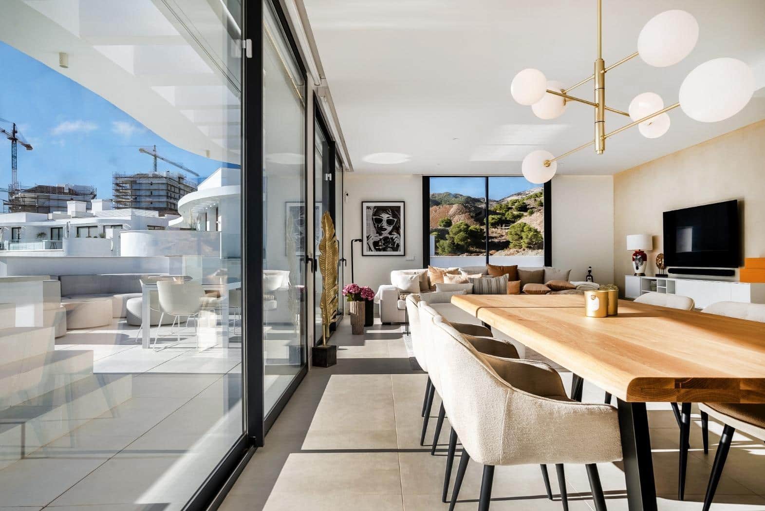 3 bedroom Penthouse for sale in Fuengirola with pool garage - € 1,195,000 (Ref: 8478069)