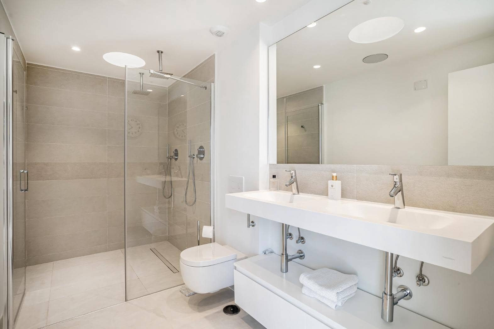 3 bedroom Penthouse for sale in Fuengirola with pool garage - € 1,195,000 (Ref: 8478069)