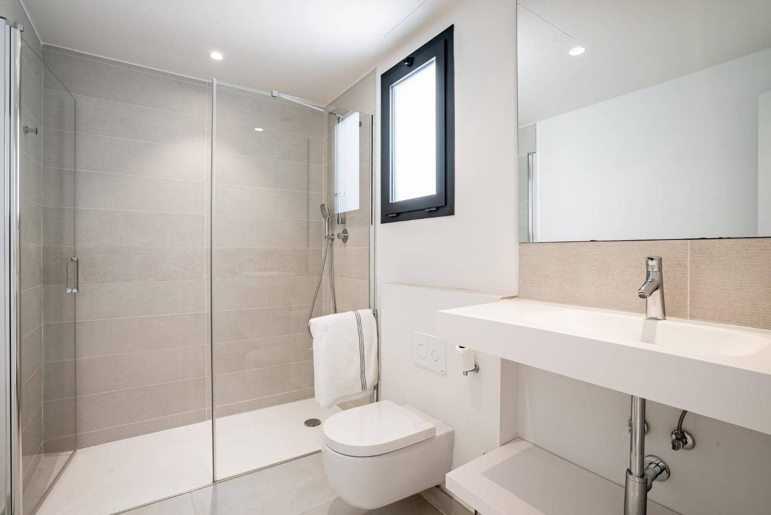 3 bedroom Penthouse for sale in Fuengirola with pool garage - € 1,195,000 (Ref: 8478069)