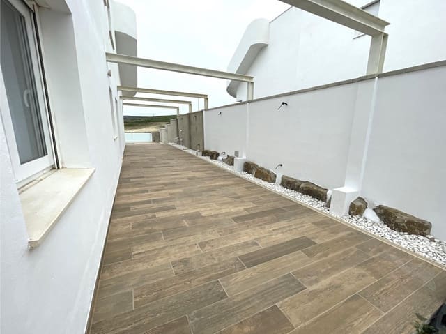 2 soveværelse Lejlighed til salg i Zahara de los Atunes, Barbate med swimmingpool garage - € 525.000 (Ref: 8836900)