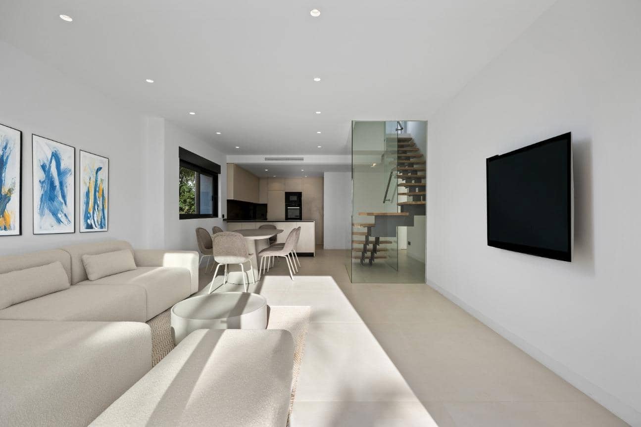 3 soverom Penthouse til salgs i El Paraiso med svømmebasseng garasje - € 665 000 (Ref: 8838656)