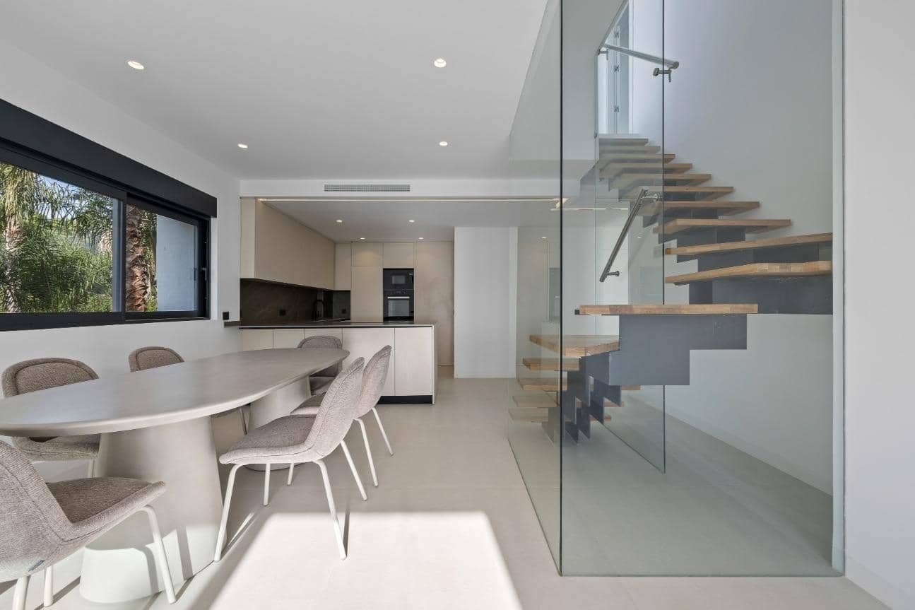 3 soverom Penthouse til salgs i El Paraiso med svømmebasseng garasje - € 665 000 (Ref: 8838656)