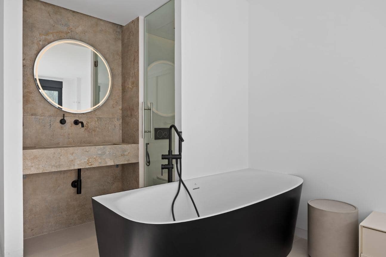 3 soverom Penthouse til salgs i El Paraiso med svømmebasseng garasje - € 665 000 (Ref: 8838656)