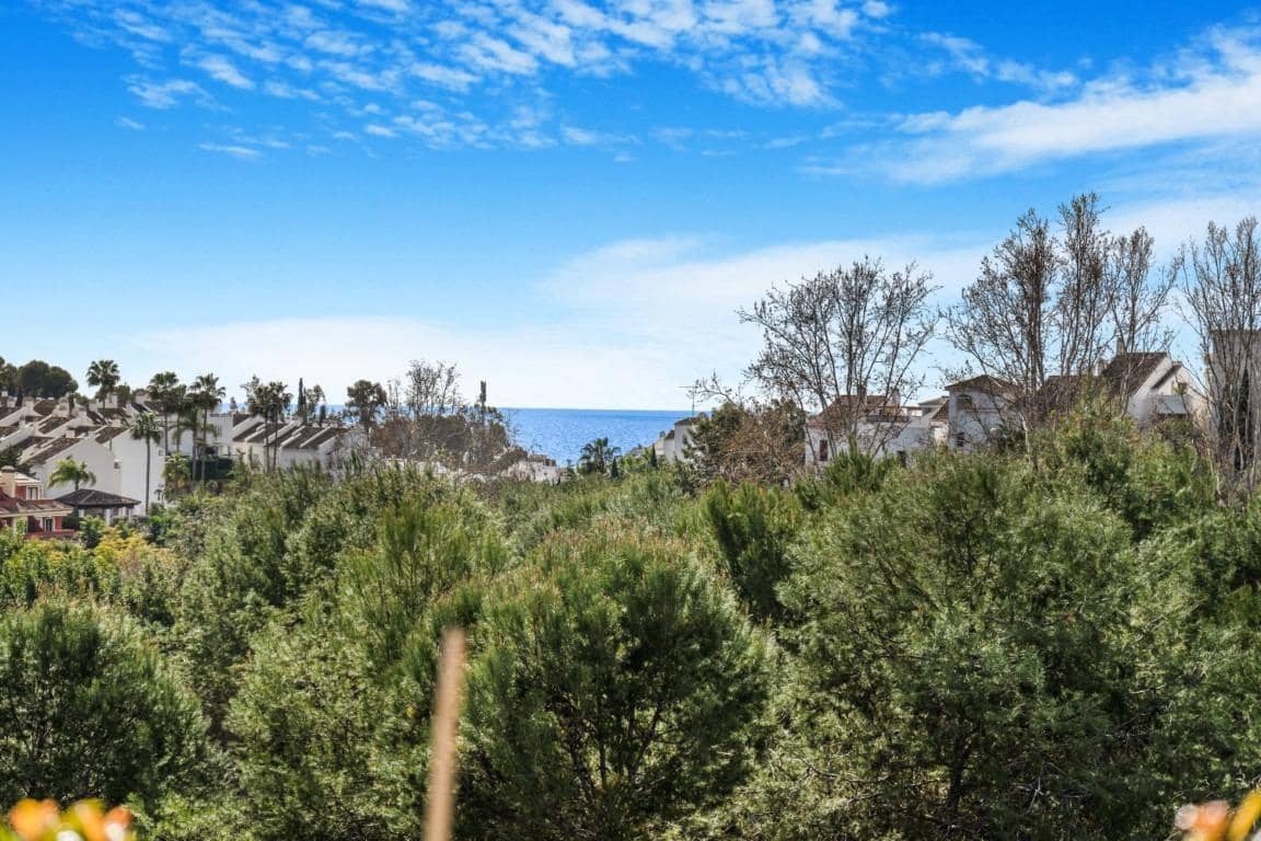 6 bedroom Villa for sale in Marbella with pool garage - € 6,500,000 (Ref: 8972157)