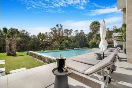 6 bedroom Villa for sale in Marbella with pool garage - € 6,500,000 (Ref: 8972157)