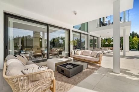 6 bedroom Villa for sale in Marbella with pool garage - € 6,500,000 (Ref: 8972157)