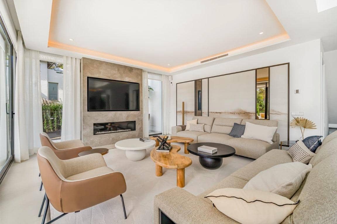 6 bedroom Villa for sale in Marbella with pool garage - € 6,500,000 (Ref: 8972157)