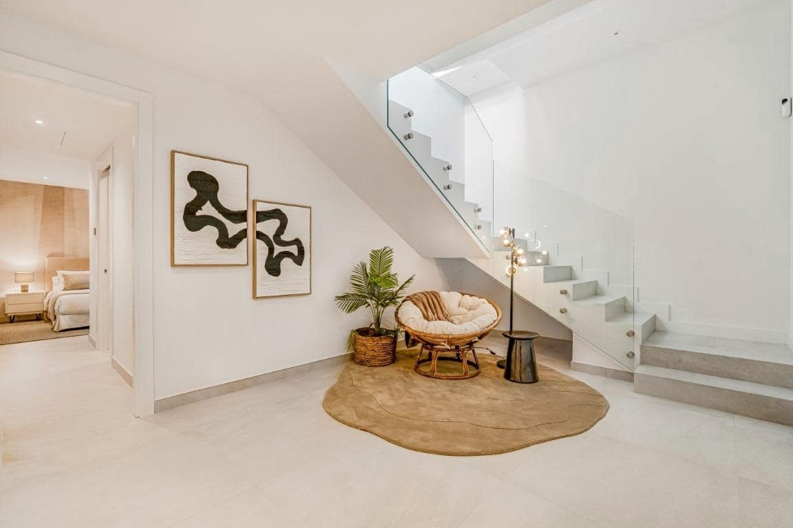 6 bedroom Villa for sale in Marbella with pool garage - € 6,500,000 (Ref: 8972157)