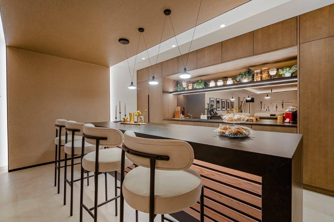 6 bedroom Villa for sale in Marbella with pool garage - € 6,500,000 (Ref: 8972157)