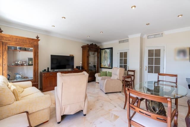 3 Zimmer Wohnung zu verkaufen in Centro, Estepona - 950.000 € (Ref: 8976054)