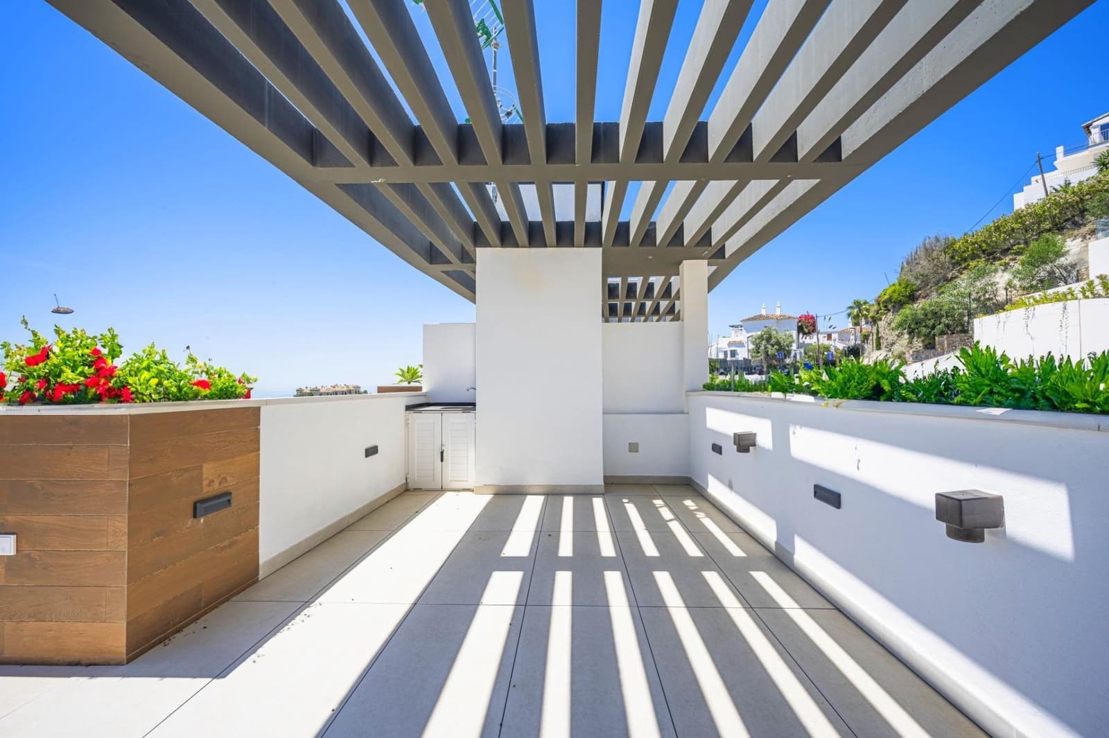 3 Zimmer Villa zu verkaufen in Benahavis mit Pool Garage - 1.690.000 € (Ref: 9023051)