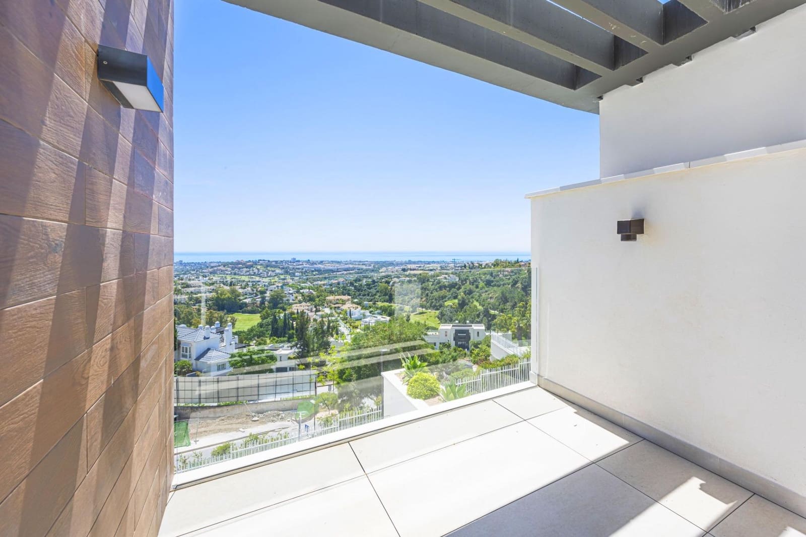 3 Zimmer Villa zu verkaufen in Benahavis mit Pool Garage - 1.690.000 € (Ref: 9023051)