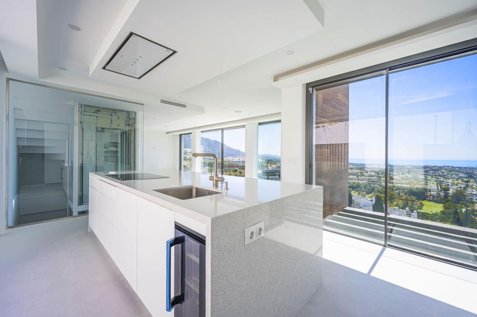 3 Zimmer Villa zu verkaufen in Benahavis mit Pool Garage - 1.690.000 € (Ref: 9023051)