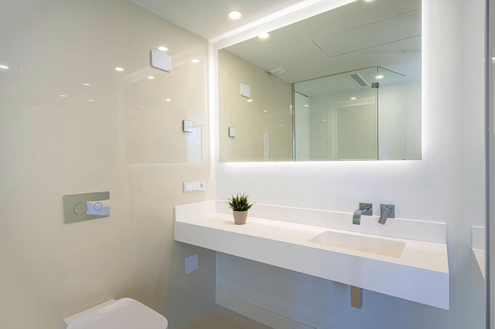 3 Zimmer Villa zu verkaufen in Benahavis mit Pool Garage - 1.690.000 € (Ref: 9023051)