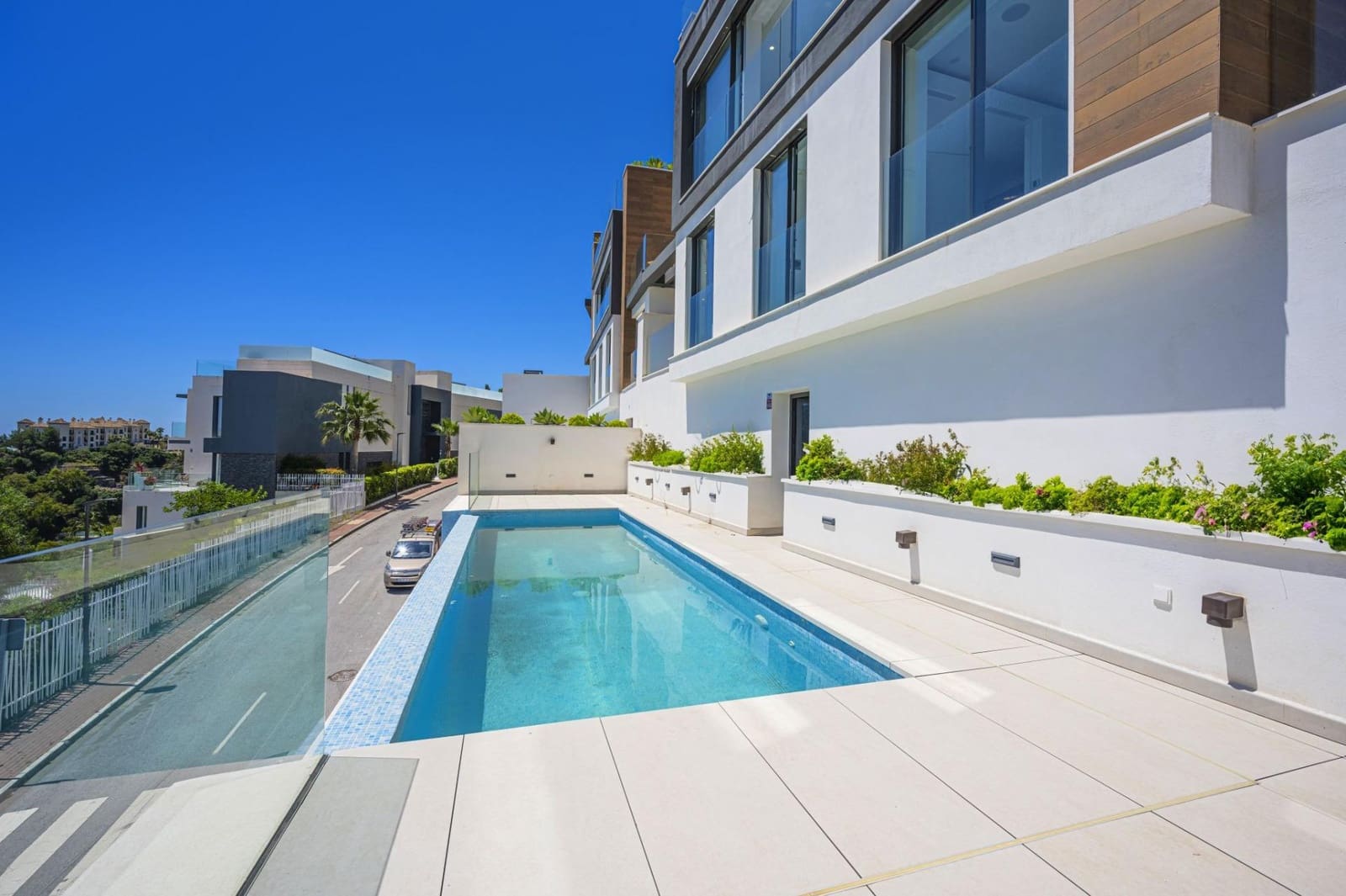 3 Zimmer Villa zu verkaufen in Benahavis mit Pool Garage - 1.690.000 € (Ref: 9023051)