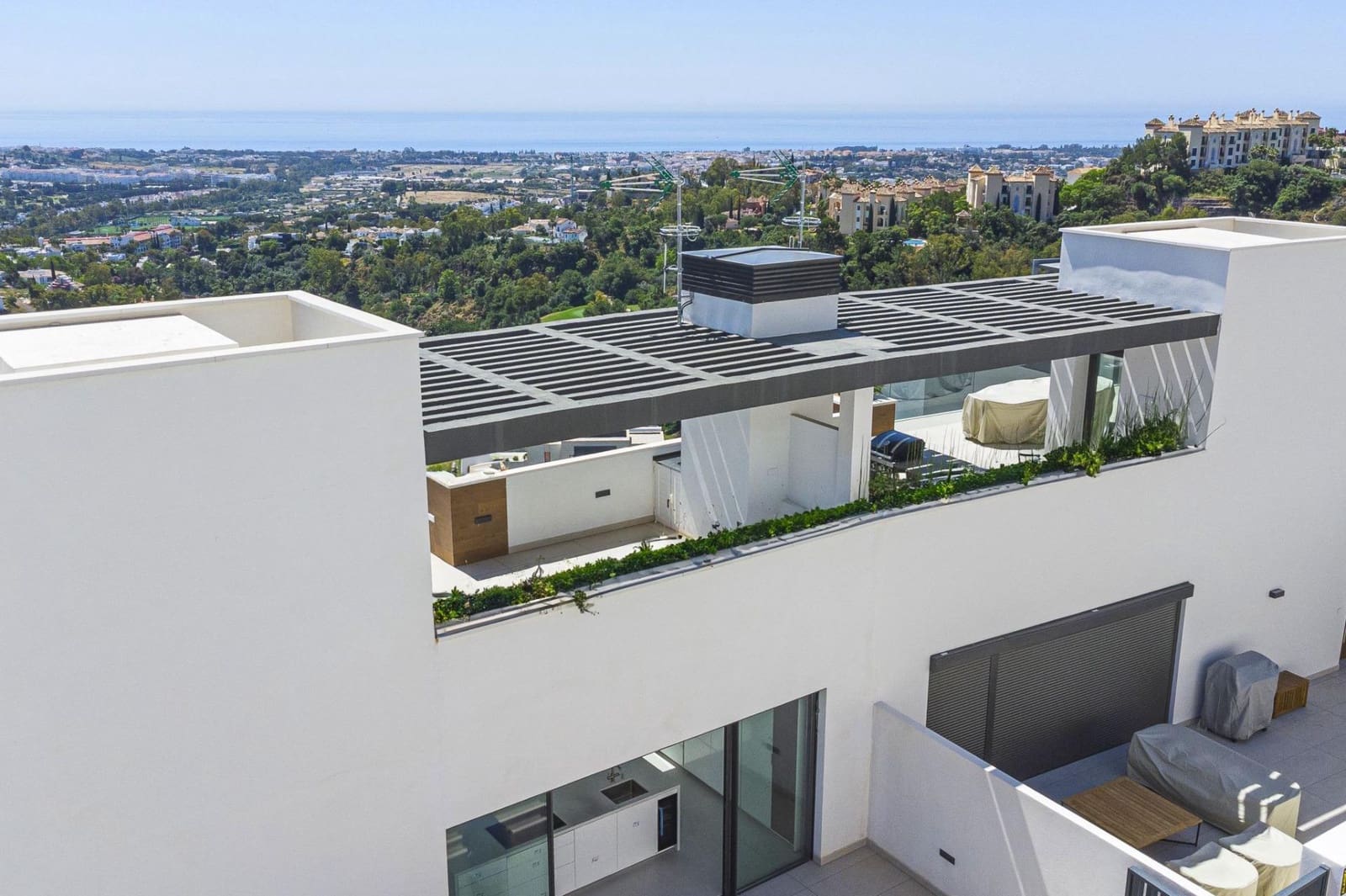 3 Zimmer Villa zu verkaufen in Benahavis mit Pool Garage - 1.690.000 € (Ref: 9023051)