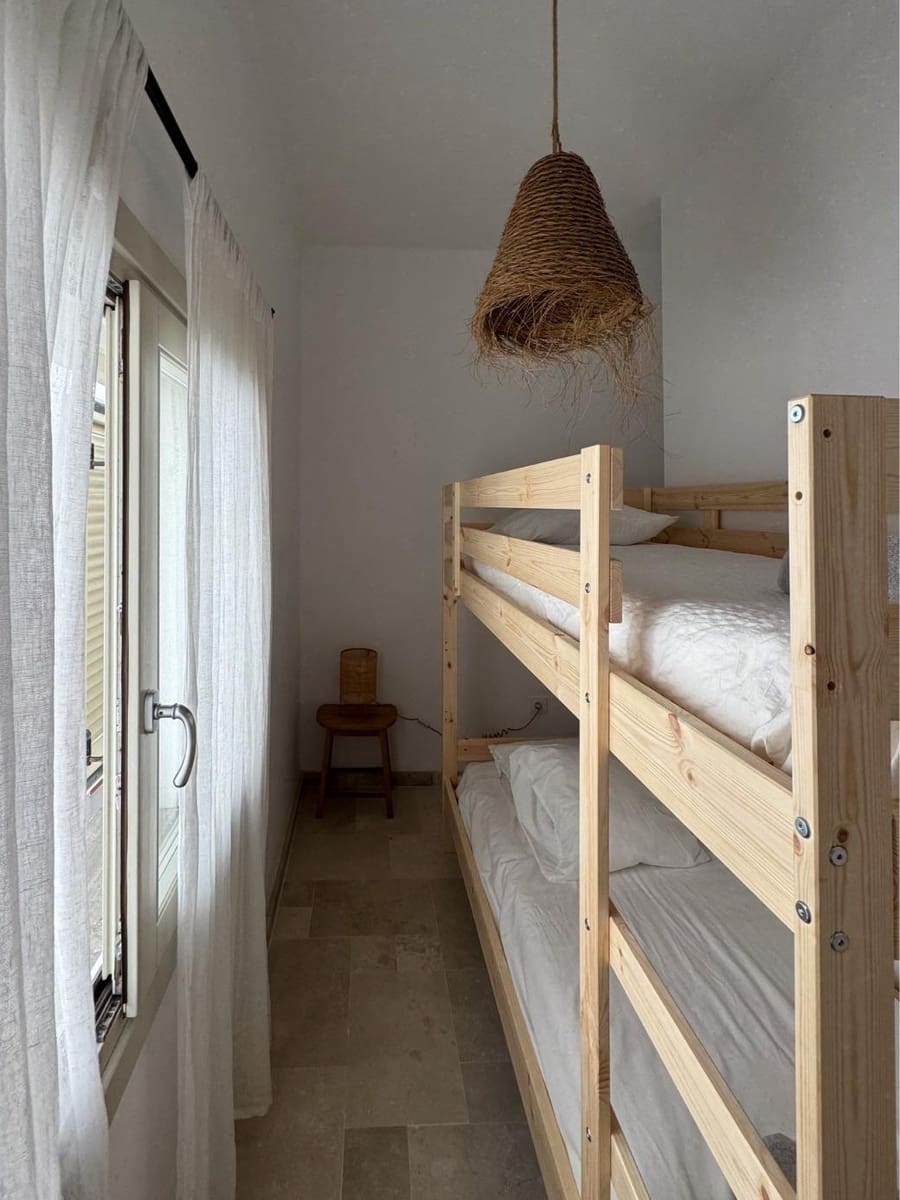 5 makuuhuone Omakotitalo myytävänä paikassa Tarifa mukana 
autotalli - 850 000 € (Ref: 9026606)