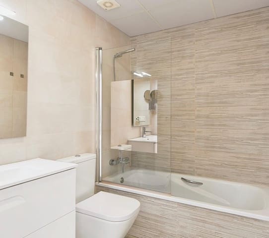 4 soveværelse Rækkehus til salg i Rincón de la Victoria med swimmingpool garage - € 550.000 (Ref: 9034378)