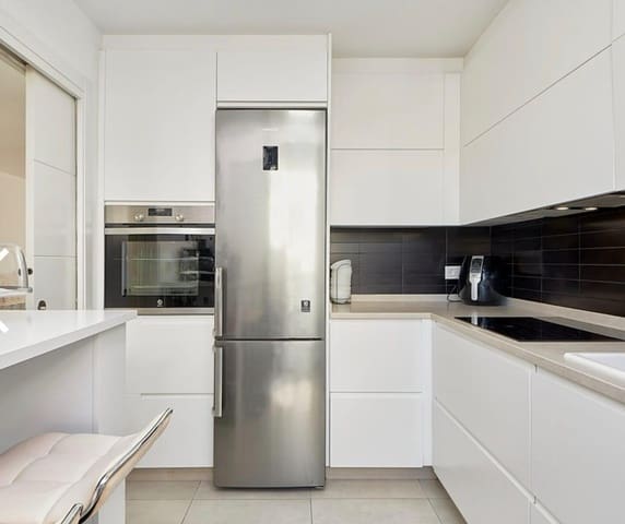 4 soveværelse Rækkehus til salg i Rincón de la Victoria med swimmingpool garage - € 550.000 (Ref: 9034378)