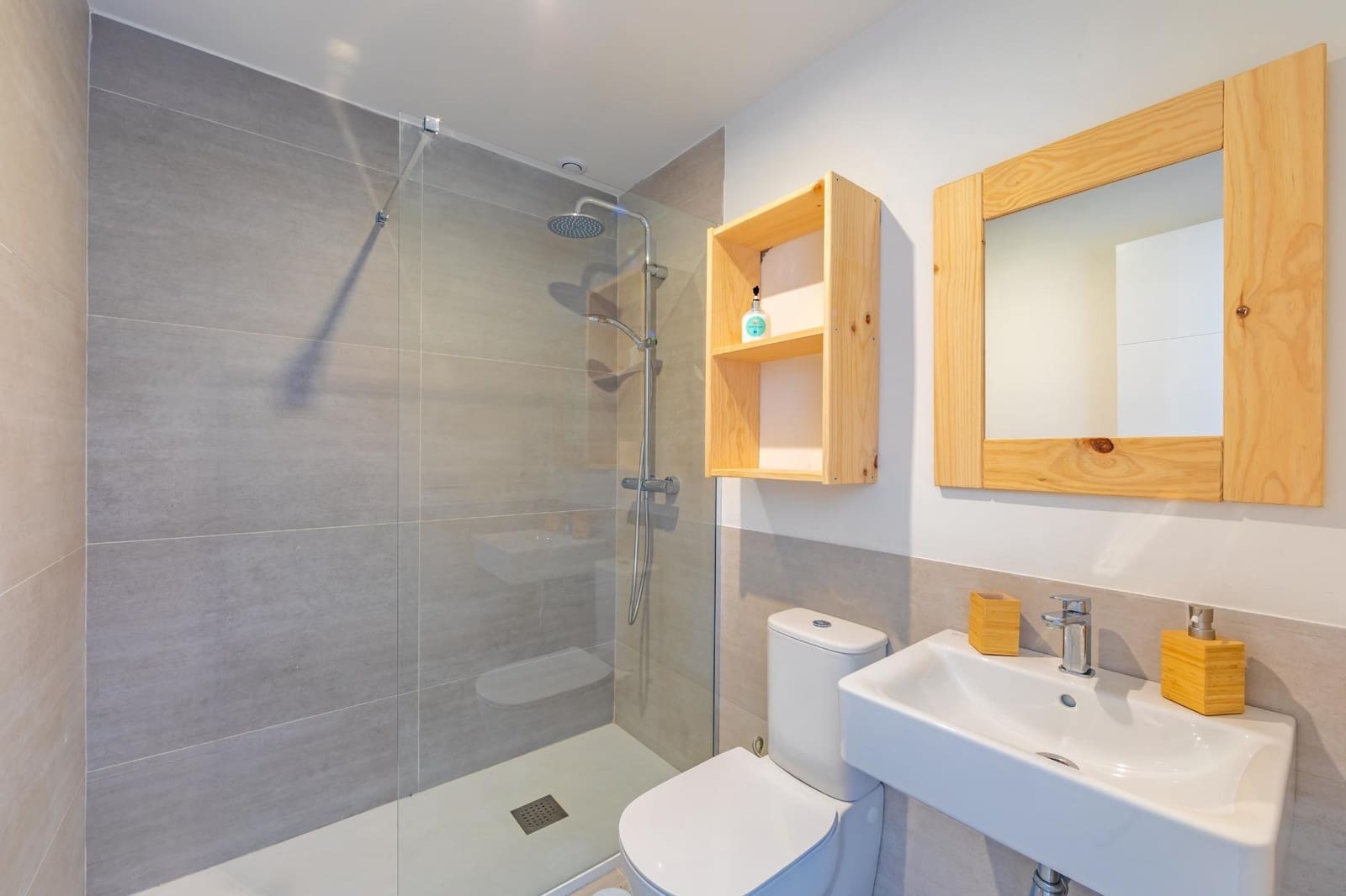 2 soverom Penthouse til salgs i Tarifa med svømmebasseng garasje - € 620 000 (Ref: 9169469)