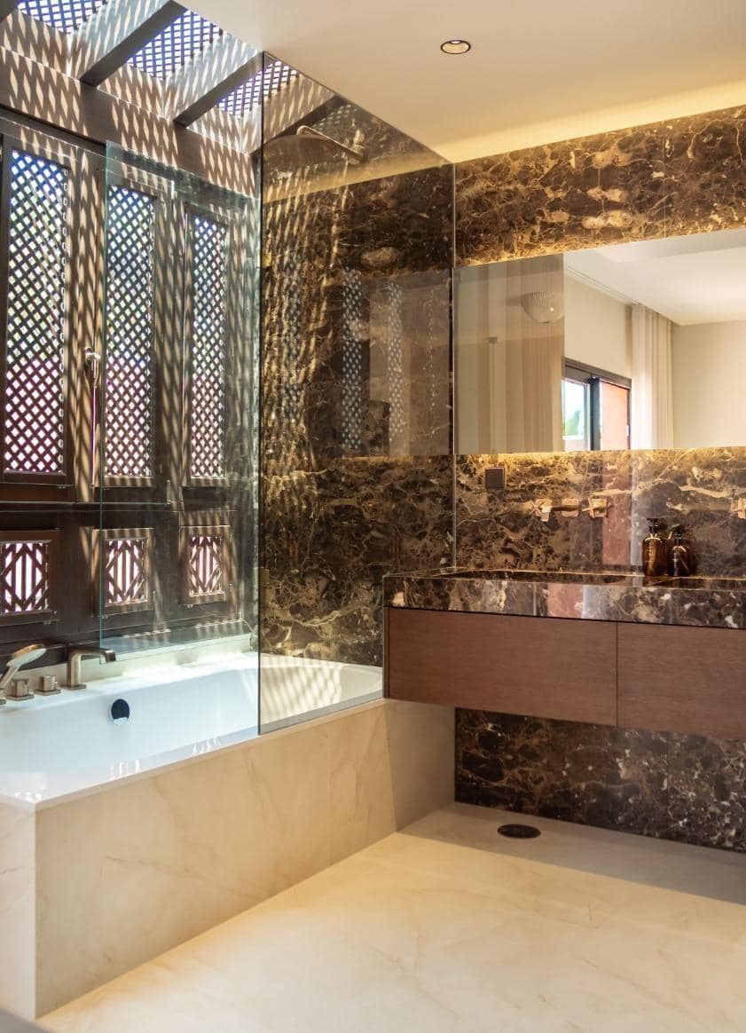 4 sypialnia Dom szeregowy na sprzedaż w Marbella z basenem garażem - 1 995 000 € (Ref: 9176400)