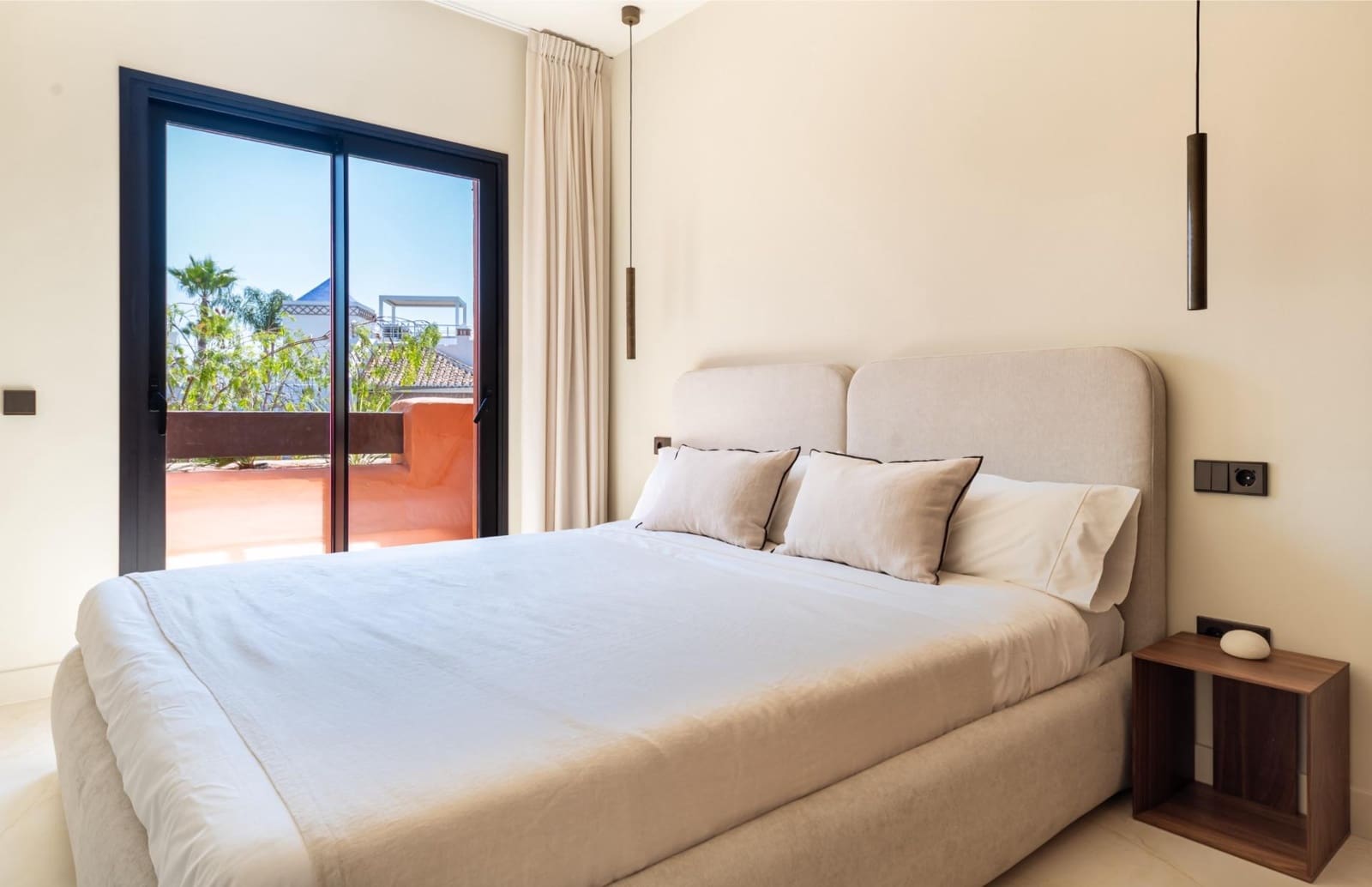 4 sypialnia Dom szeregowy na sprzedaż w Marbella z basenem garażem - 1 995 000 € (Ref: 9176400)